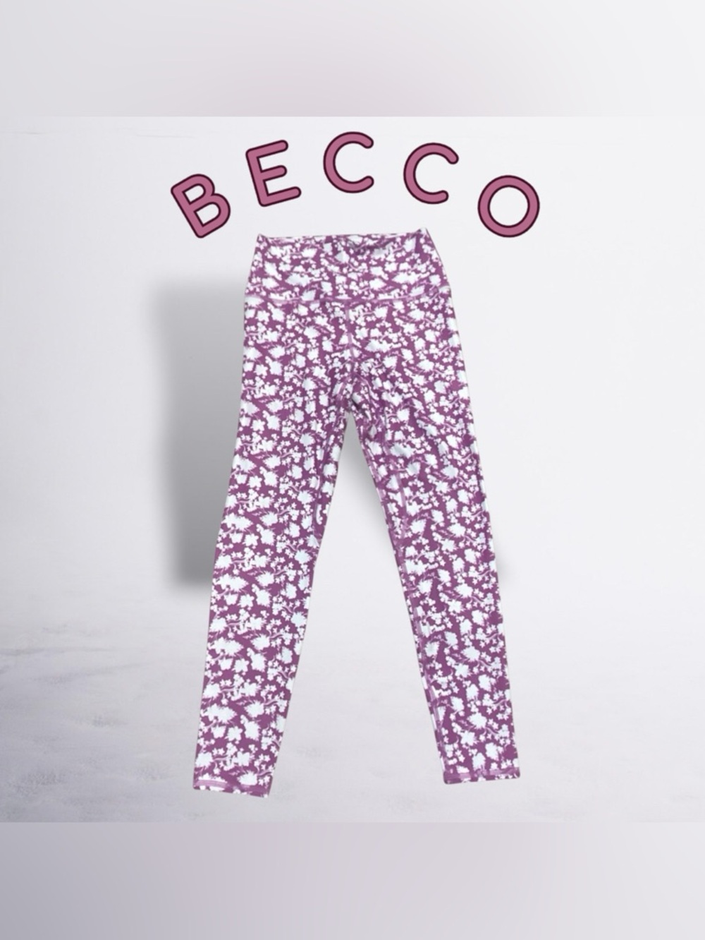 BECCO Leggings purple floral size small